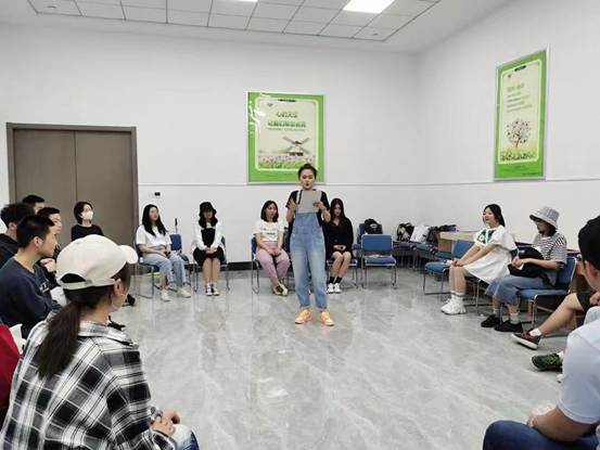 说明: 506640677419096083